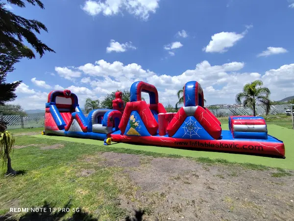 Carrera de Obstáculos del Hombre Araña