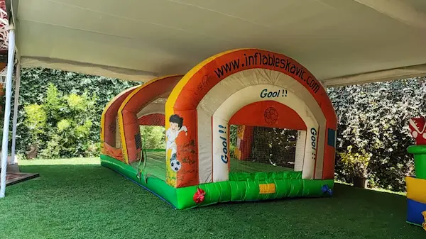 Cancha de Futbol Naranja